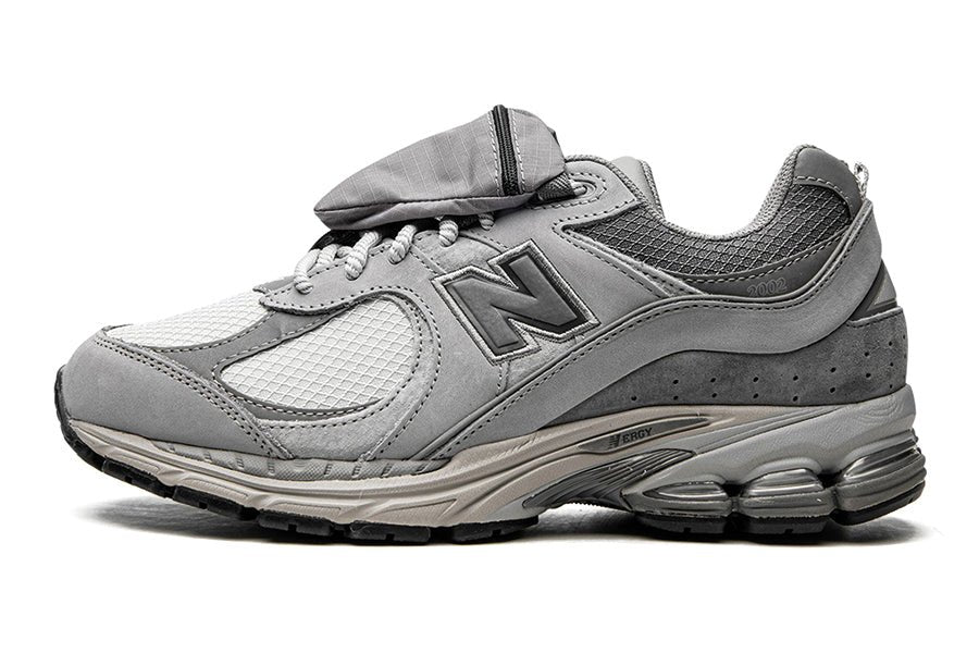 2002R Pocket Grey-Sneakers-Lace & Step