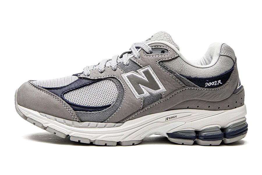 2002R Thisisneverthat-Sneakers-Lace & Step