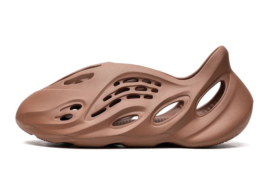 Yeezy Foam RNNR Flax-Sneakers-Lace & Step