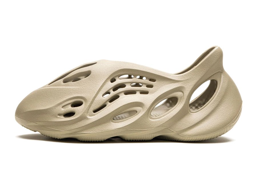 Yeezy Foam RNNR Stone Salt-Sneakers-Lace & Step